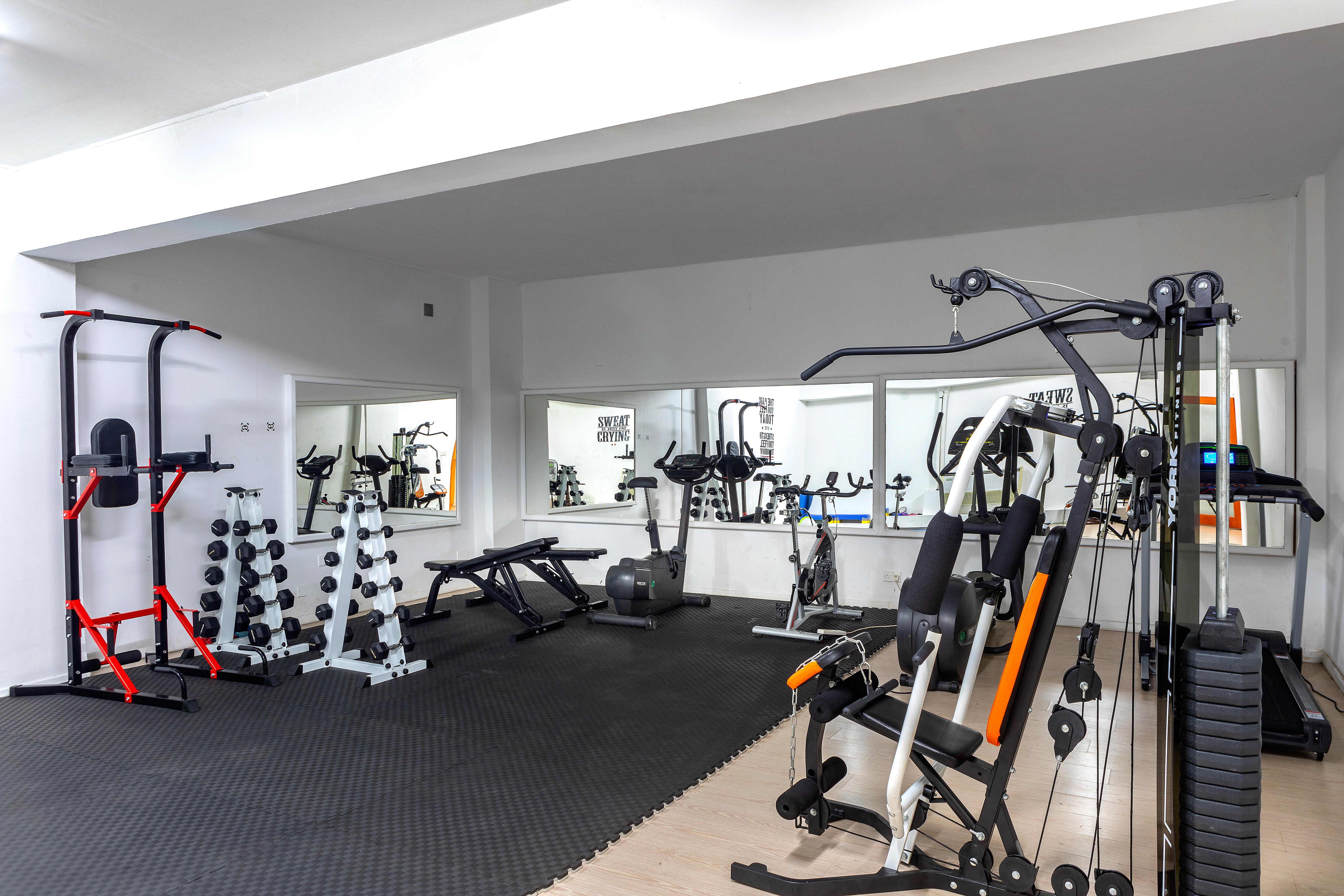 Mayfair Gardens Пафос Экстерьер фото