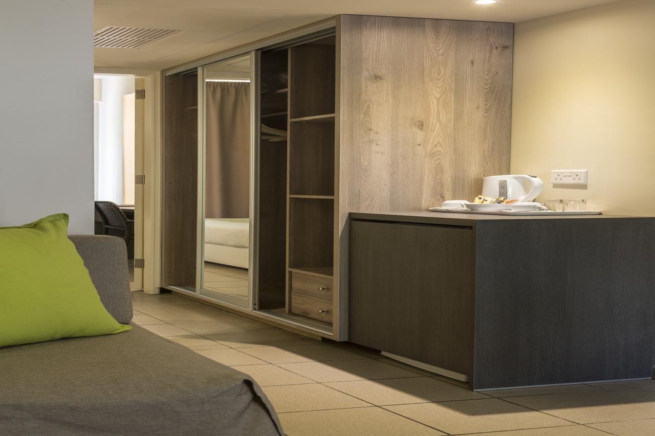 Mayfair Gardens Пафос Экстерьер фото